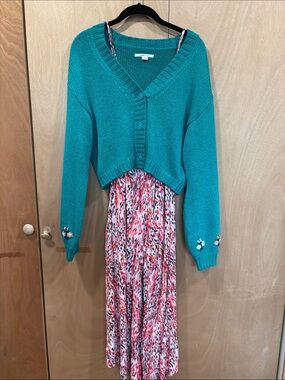 O’Neill Small Teal Knit Sleeve Cropped Sweater with Floral Embroidery